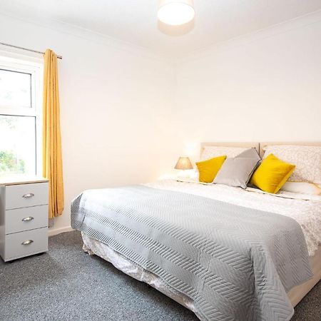 Bright 3 Bedroom Townhouse Near City Centre NWI Eksteriør bilde