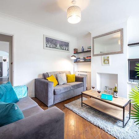 Bright 3 Bedroom Townhouse Near City Centre NWI Eksteriør bilde