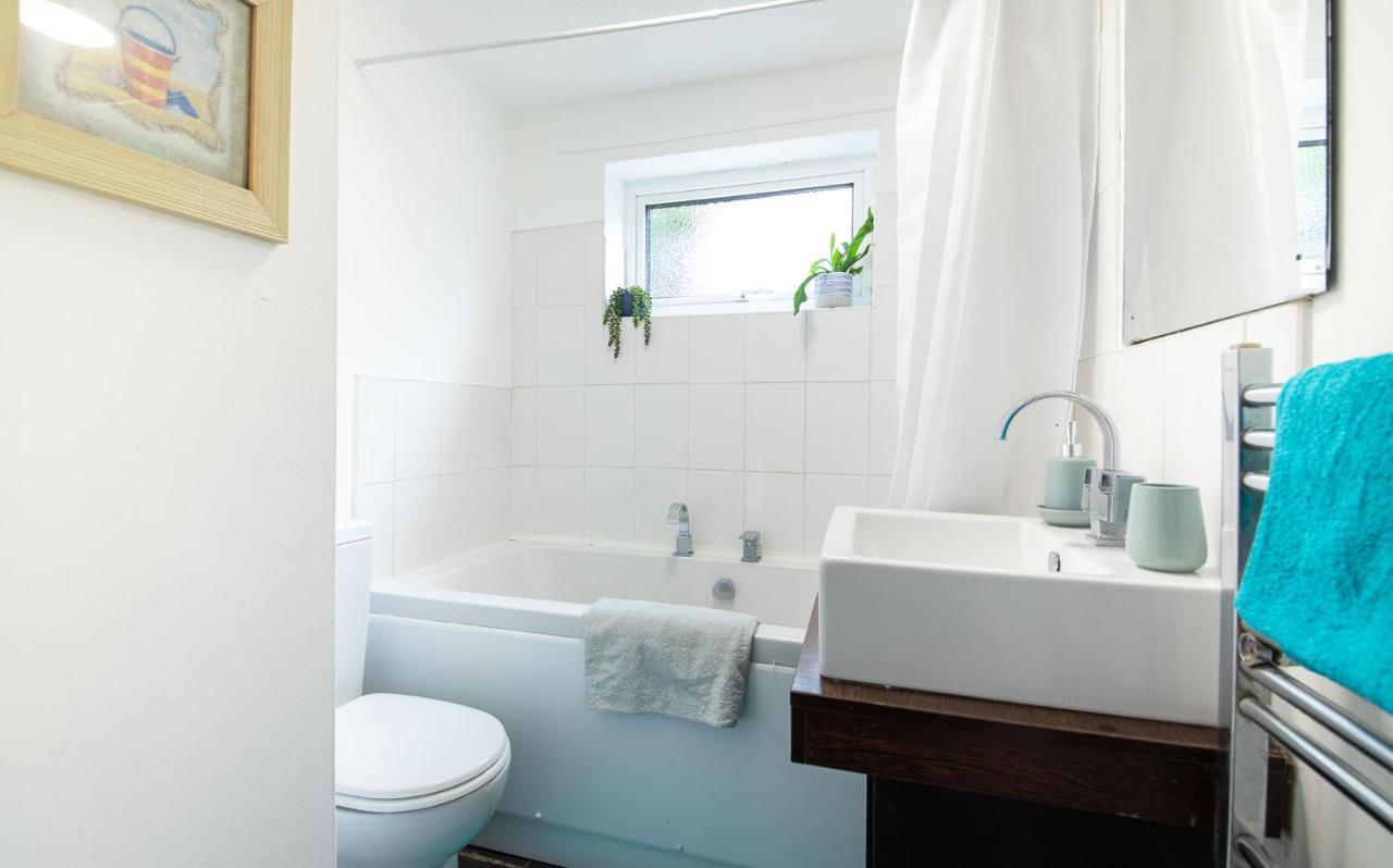 Bright 3 Bedroom Townhouse Near City Centre NWI Eksteriør bilde