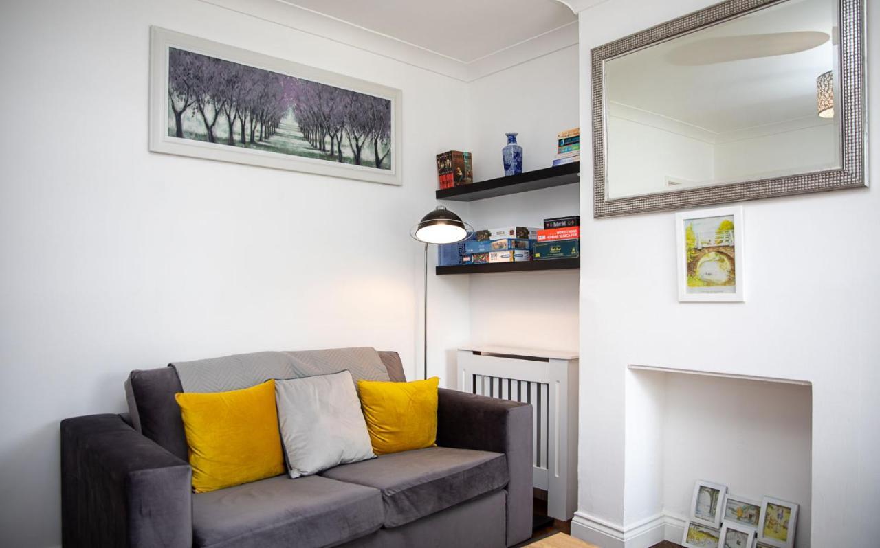 Bright 3 Bedroom Townhouse Near City Centre NWI Eksteriør bilde