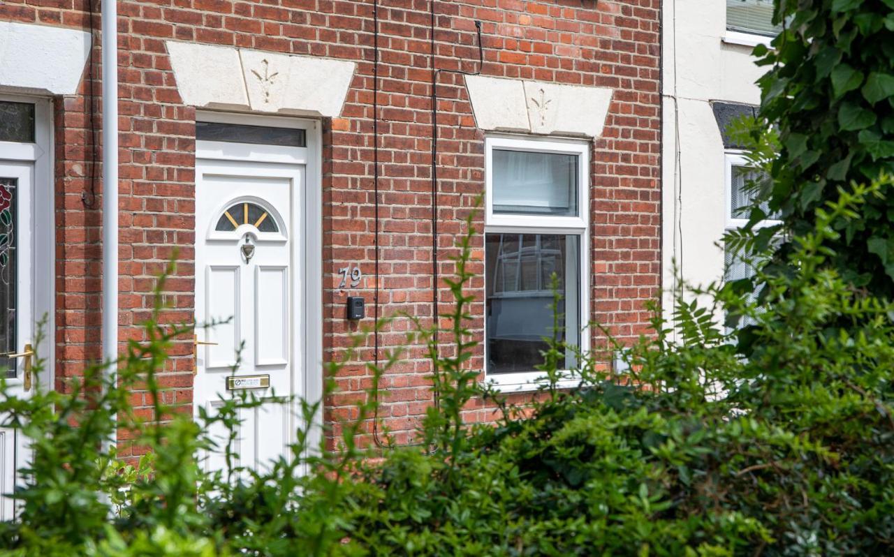 Bright 3 Bedroom Townhouse Near City Centre NWI Eksteriør bilde