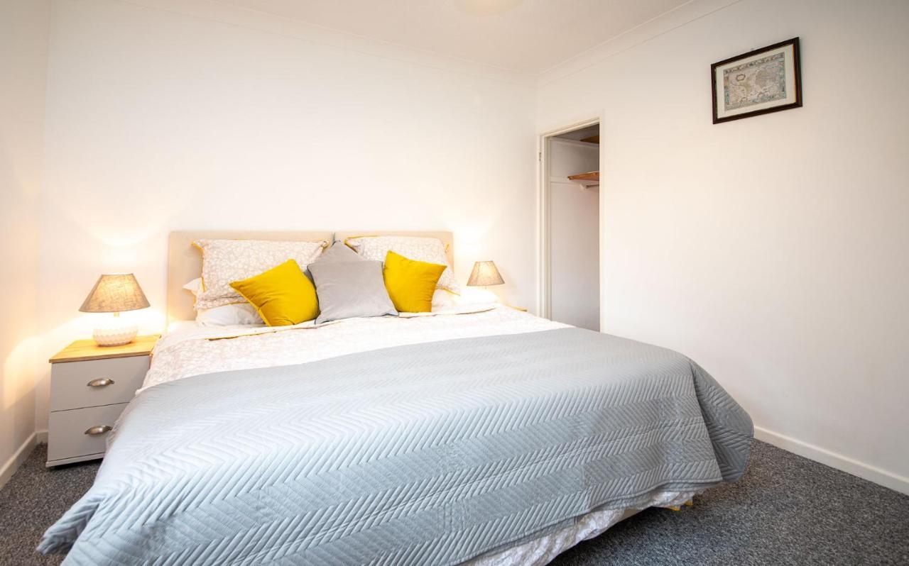 Bright 3 Bedroom Townhouse Near City Centre NWI Eksteriør bilde