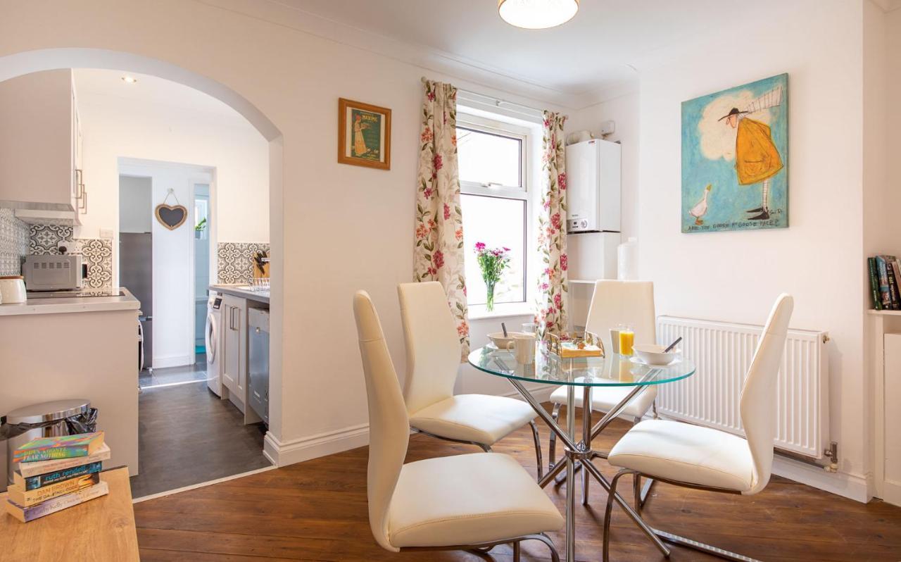 Bright 3 Bedroom Townhouse Near City Centre NWI Eksteriør bilde