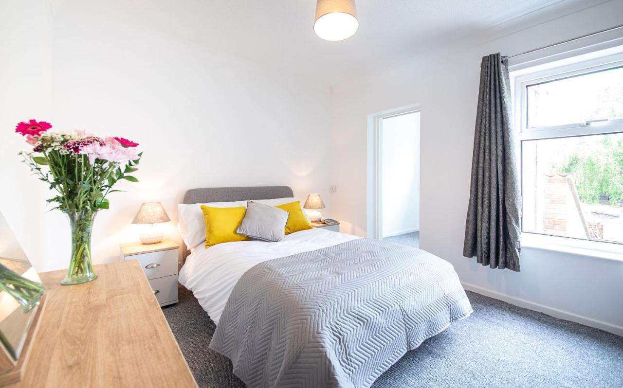 Bright 3 Bedroom Townhouse Near City Centre NWI Eksteriør bilde